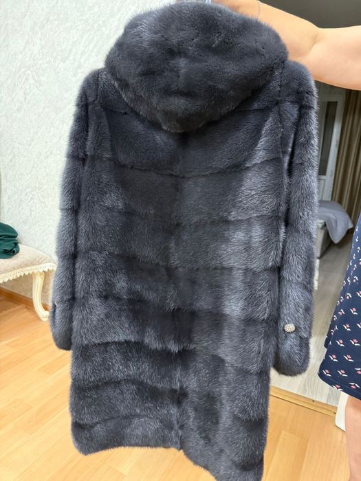 Продам норковую шубу