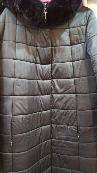 Продаю женский пуховик