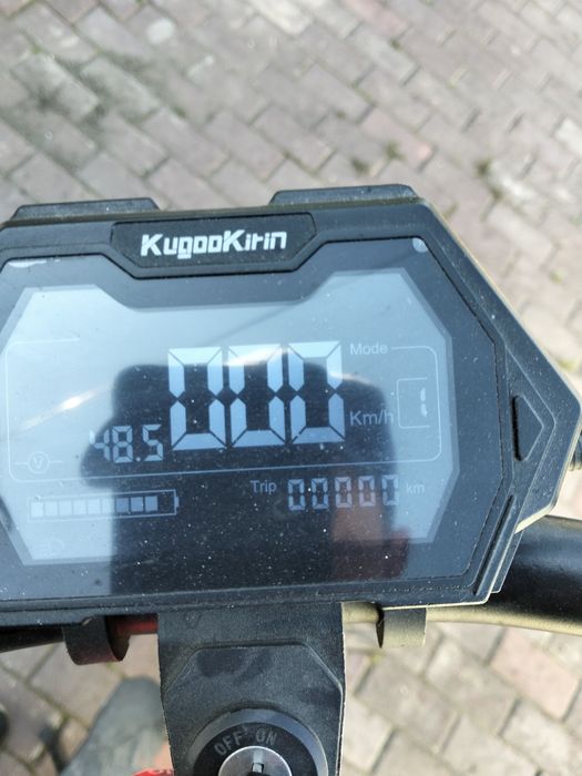 Самокат Куго м5 про