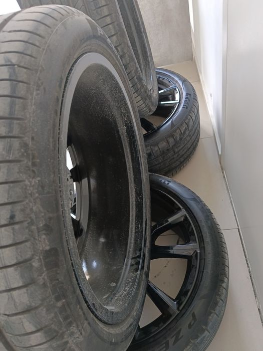 Продам Резина на BMW(PiReLLi)