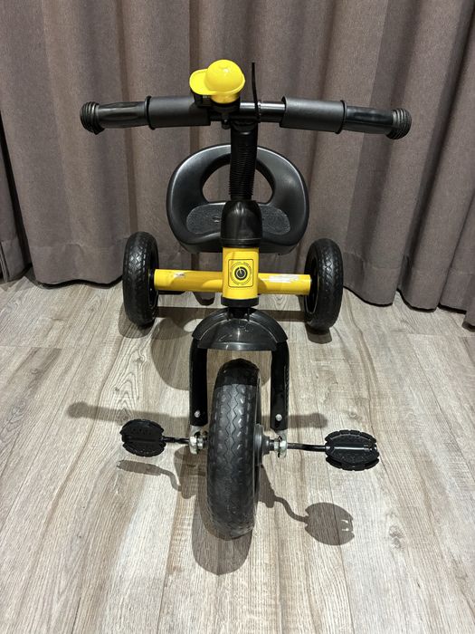 Велосипед-триколка Lorelli - First, жълт и черен