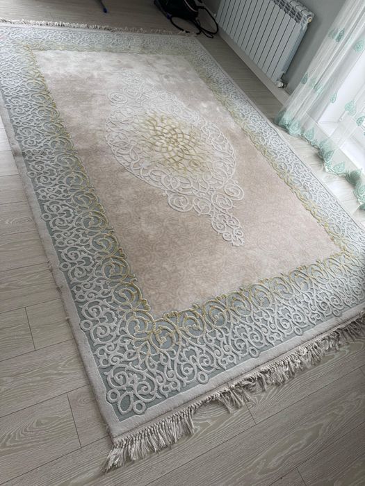 Продаю ковры б/у