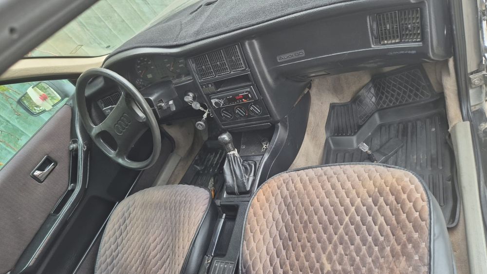 Продам машину Ауди 80