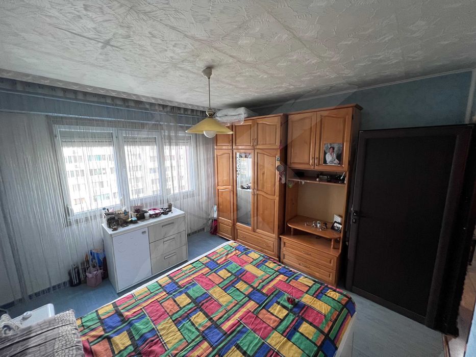 Продава се Тристаен апартамент в Бургас, Славейков - 61 кв.м за 1853 €/кв.м - Снимка #2