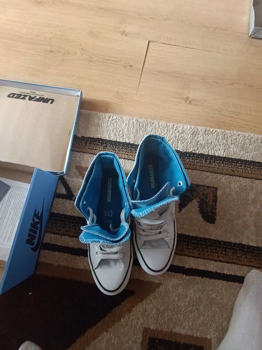 Vând Adidași Convers noi unisex