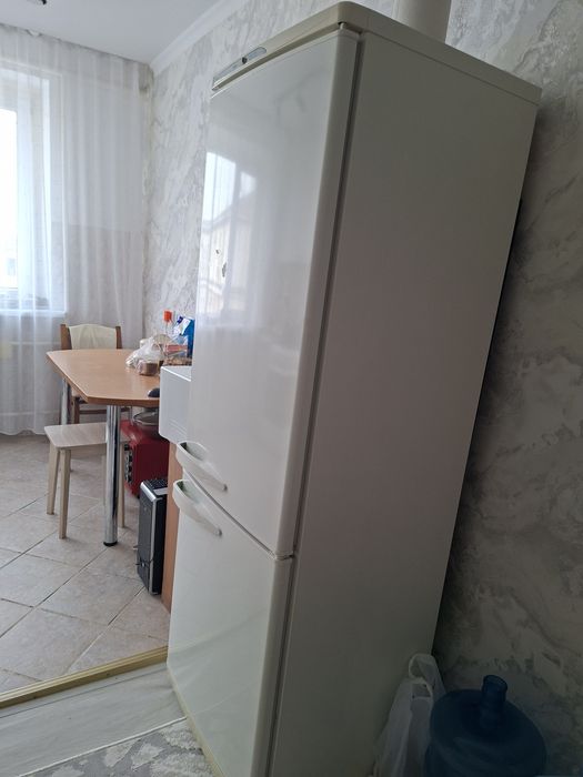 Продается холодильник