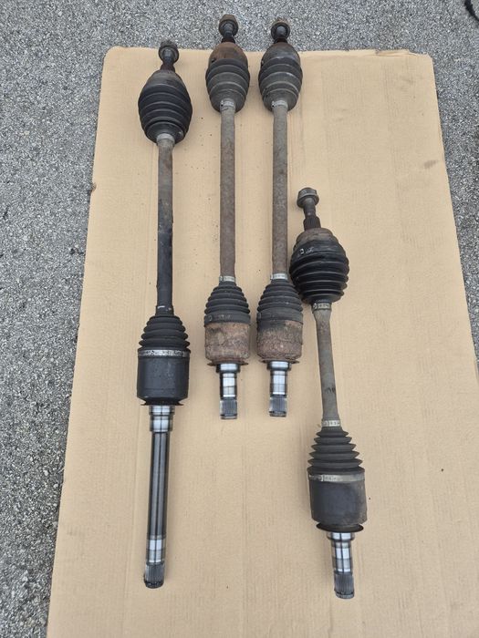 Полуоска Мерцедес МЛ ГЛ полуоски Mercedes ML W164 GL X164 лява дясна