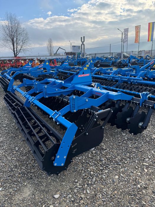 Compactor cultivator combinator tractat Agripol 5 m