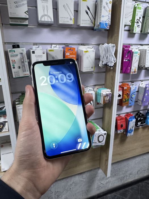 Айфон 11/128 гига