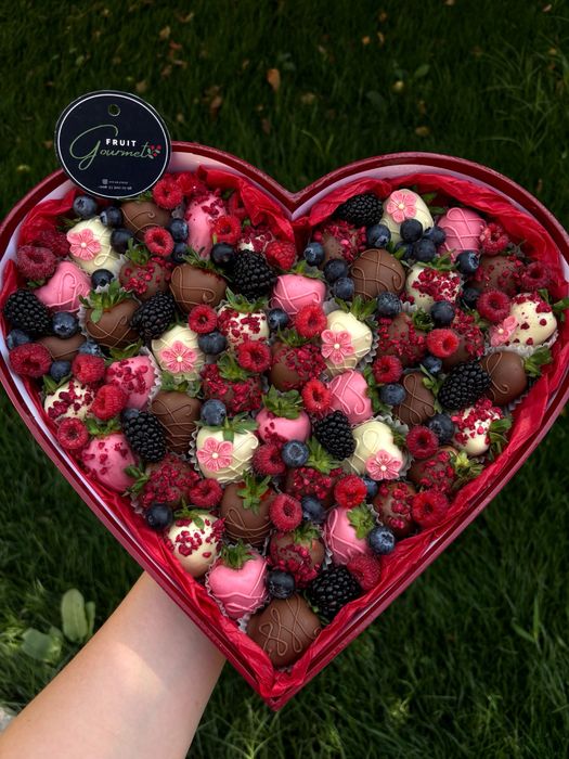 Клубника в шоколаде Подарки Qulupnay shokolad Sovg’alar Сладкий бокс
