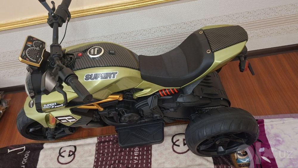 Elektronniy detskiy motosikl
