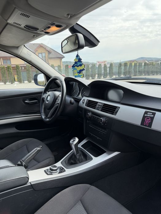 Bmw e90/e91 320d facelift 2010