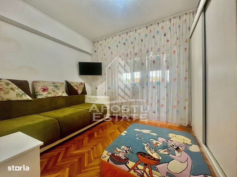 Apartament 3 camere, zona Vlaicu