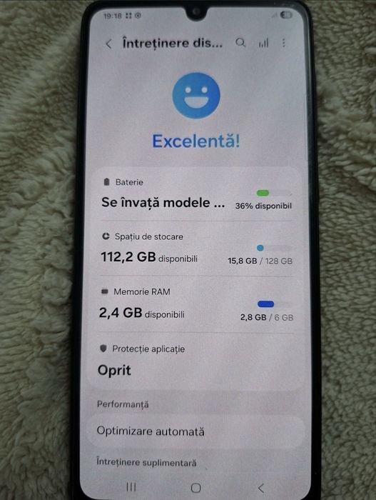 Samsung a33 la cutie