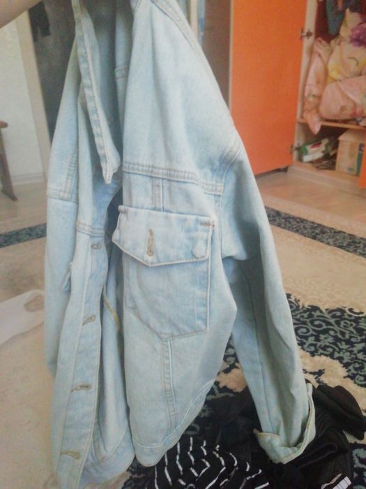 Бесплатно отдаю вещи