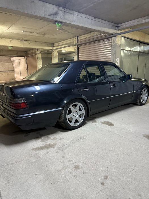 Mercedes E 500 W124