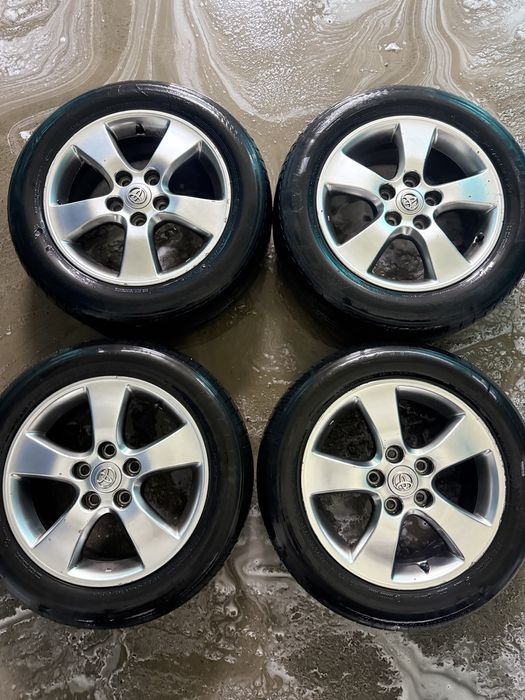 16 камри Оригинал