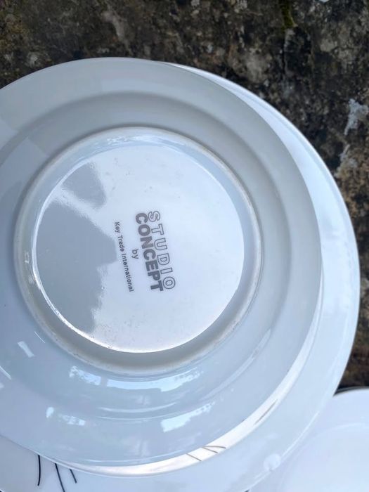 Сет чинии за хранене с маркировка