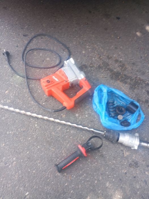 Ciocan Rotopercutor Panzer PT82640 , Burgiu mare , Functional ( se vinde ca defect )