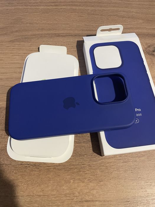 Husa Apple iPhone 16 Pro