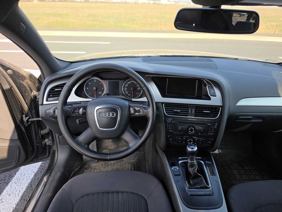 AUDI A4 B8 2.0 TDI