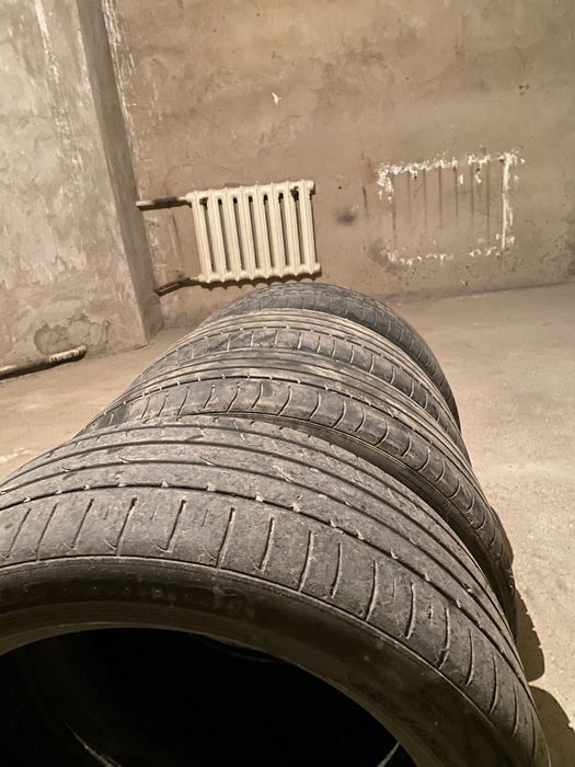 Продам летние шины комплект R17