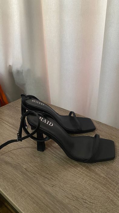 Босоножки новые 36-37 размер с ASOS
