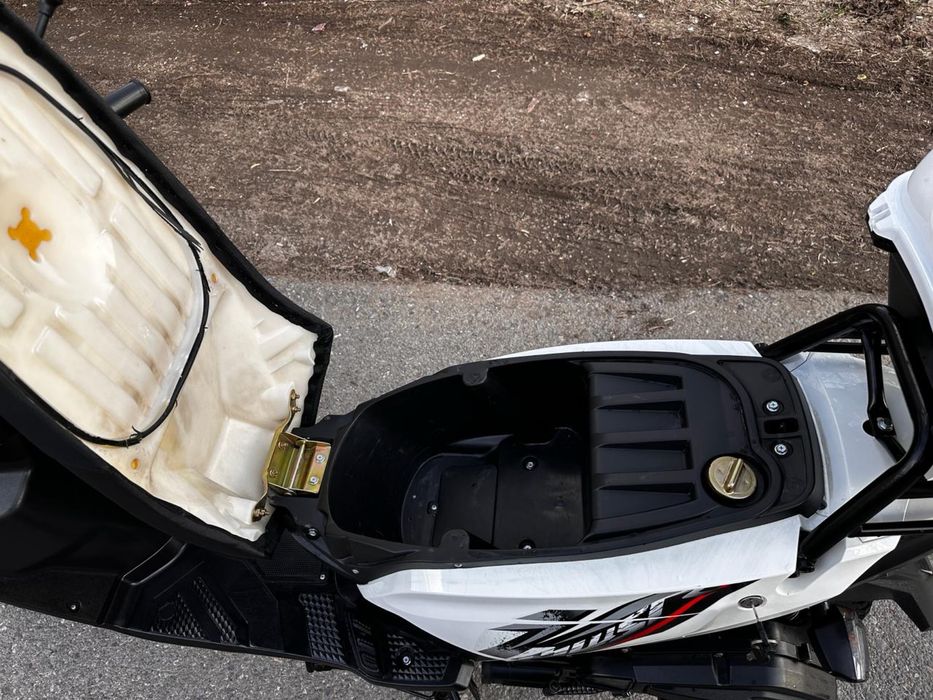 Бумер мопед 150