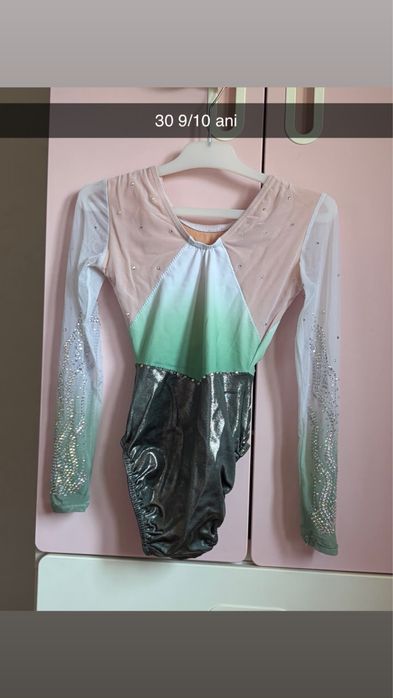 Costum nou, fara eticheta, gimnastica Milano