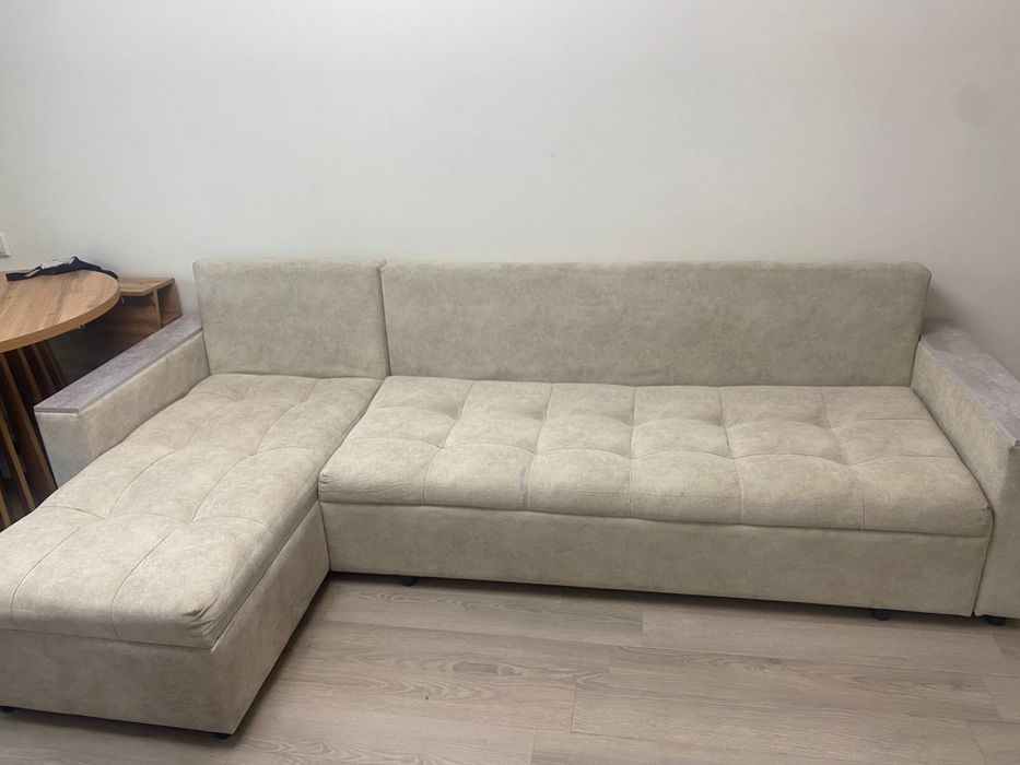 Срочно продам Диван угловой