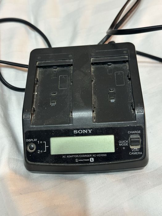AC-VQ1050 Sony adapter