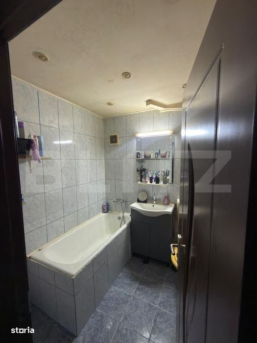 Apartament cu 3 camere decomandate, 64 mp, 2 bai, depozitare, Parcul P