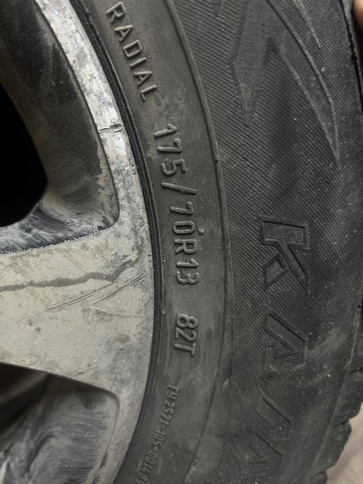 Продам диски  резина не годная