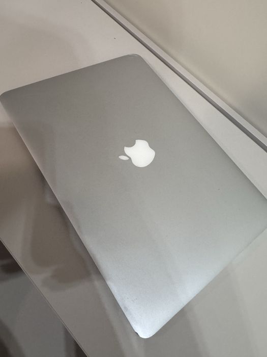 MacBook Air 13, 128 гб