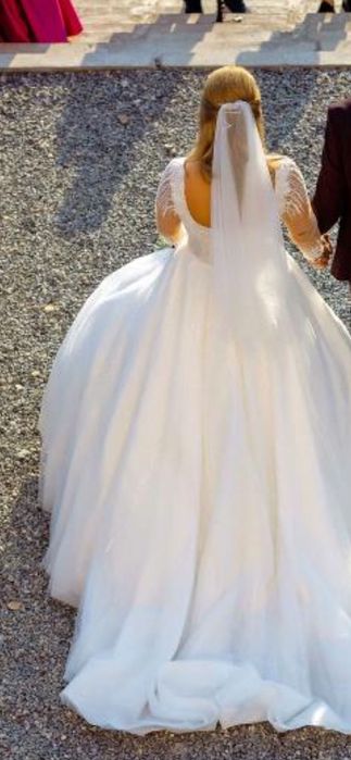 Vand rochie de mireasa