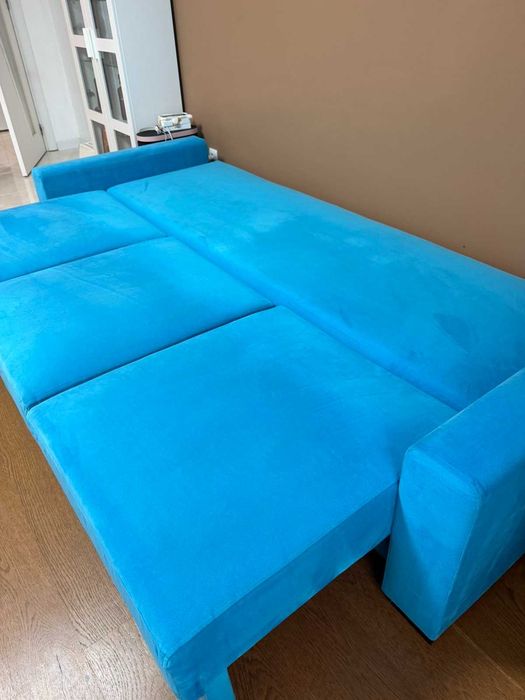 Продавам поръчков диван – отлично състояние