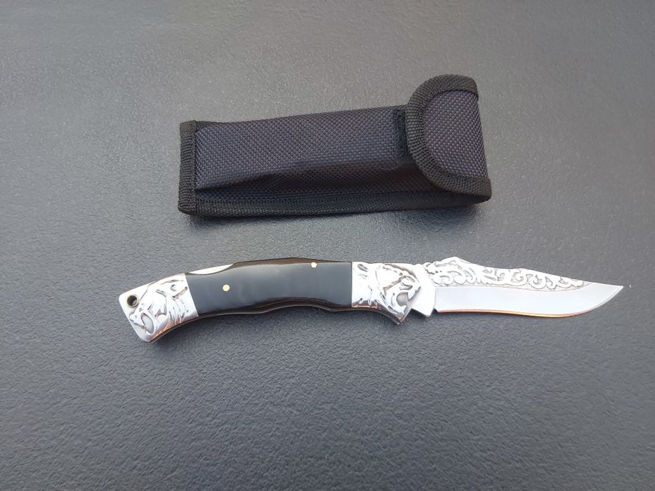 Сгъваем нож с гравирано острие и дръжка,M104
