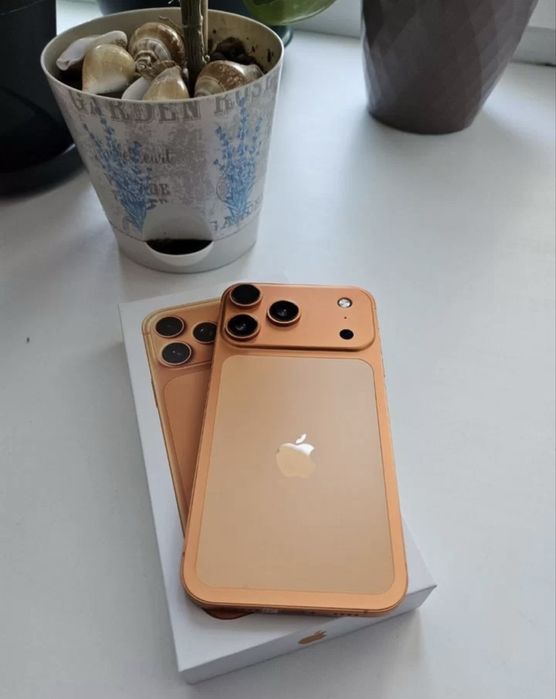 Apple iphone xr в корпусе 17 pro