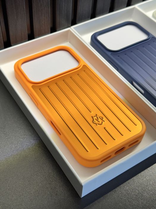 Rimowa чехол на iphone 17 pro и 17 pro max