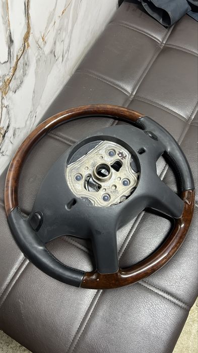 Руль Мерседес W221