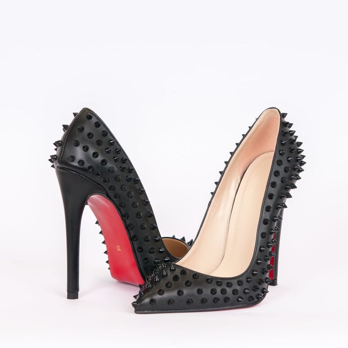 Обувки висок ток