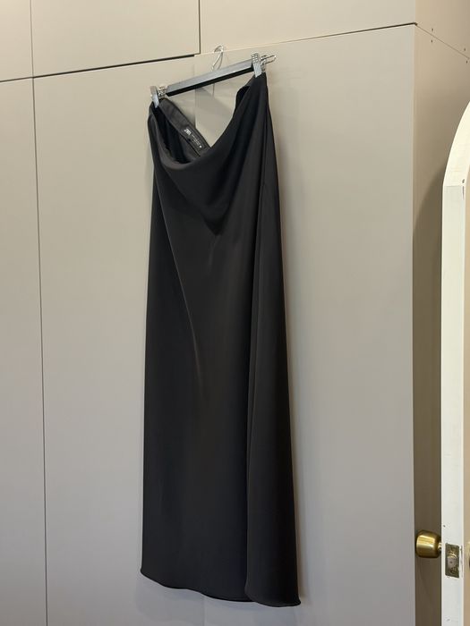 Сатенена пола Zara