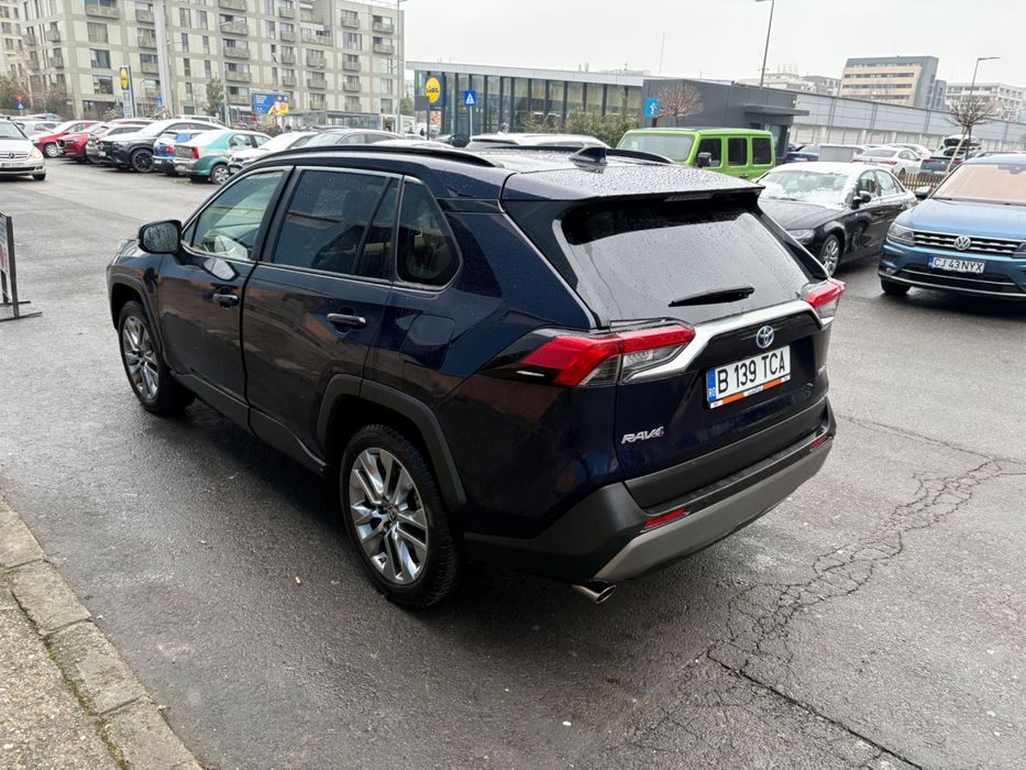 TOYOTA RAV 4 HYBIRD 4WD - Schimb de utilizator contract leasing