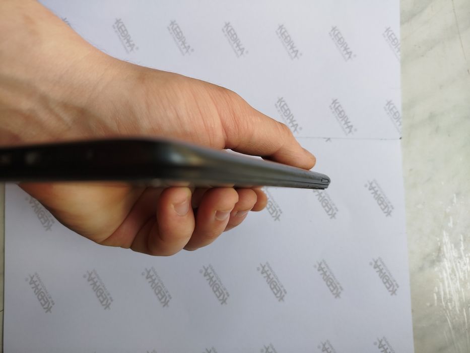 RED MI 9 T 128/4 6000 Amp dakument karobkasi bor