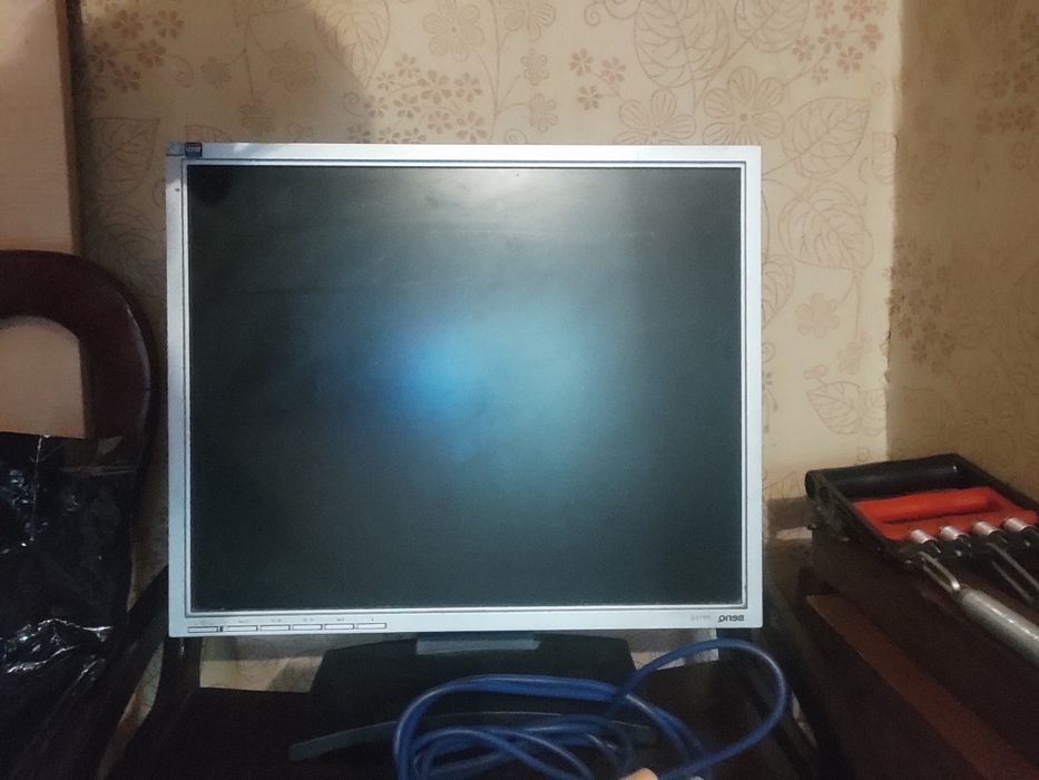 Монитор на зап.части продам