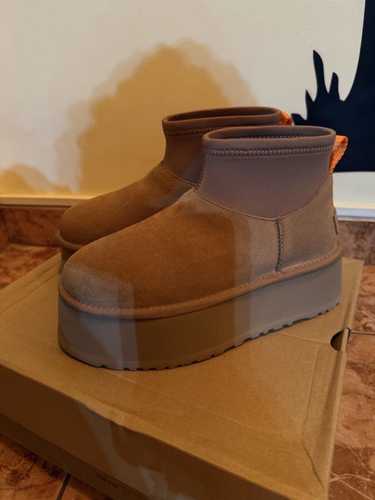 Ugg mini dipper