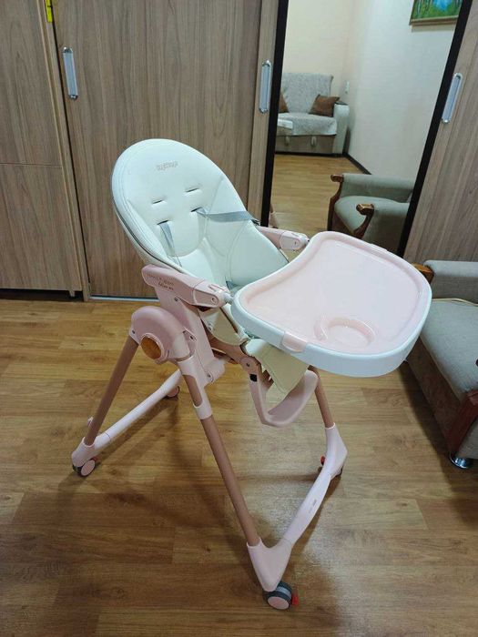Стульчик для кормления  вашего малыша 3 в 1