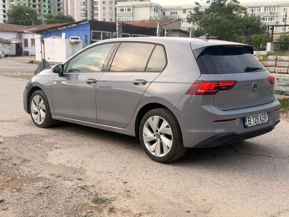 Volkswagen Golf HYBRID -FACELIFT dupa anul 2024, Cutie AUTOMATA , full, usor avariata