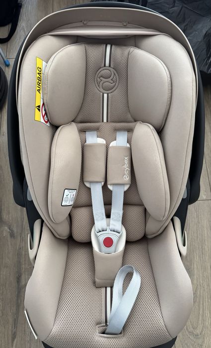 Стол за кола Cybex Cloud G i- Size с Isofix База G
