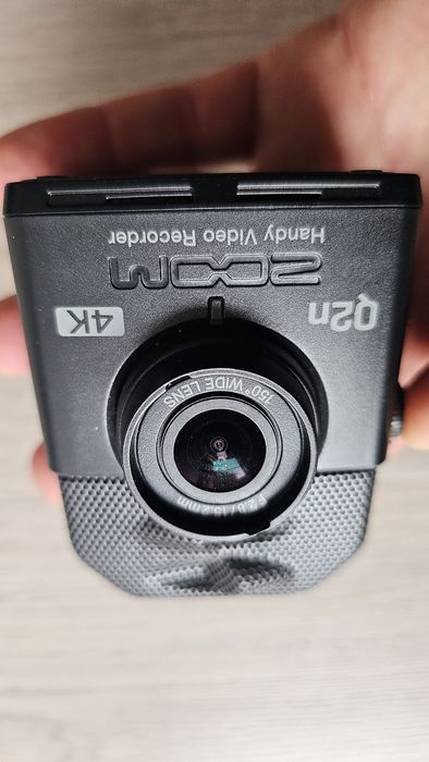 Camera cu microfon profesional  Zoom Q2 4K noua